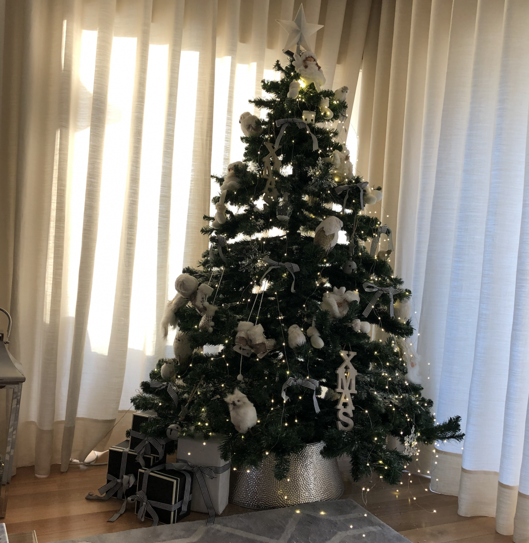 Decoração da árvore de Natal feita pela decoradora Inês Veiga Pereiro do Porto